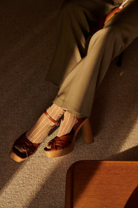 Monk & Anna - Socks gold glitter lines, nougat