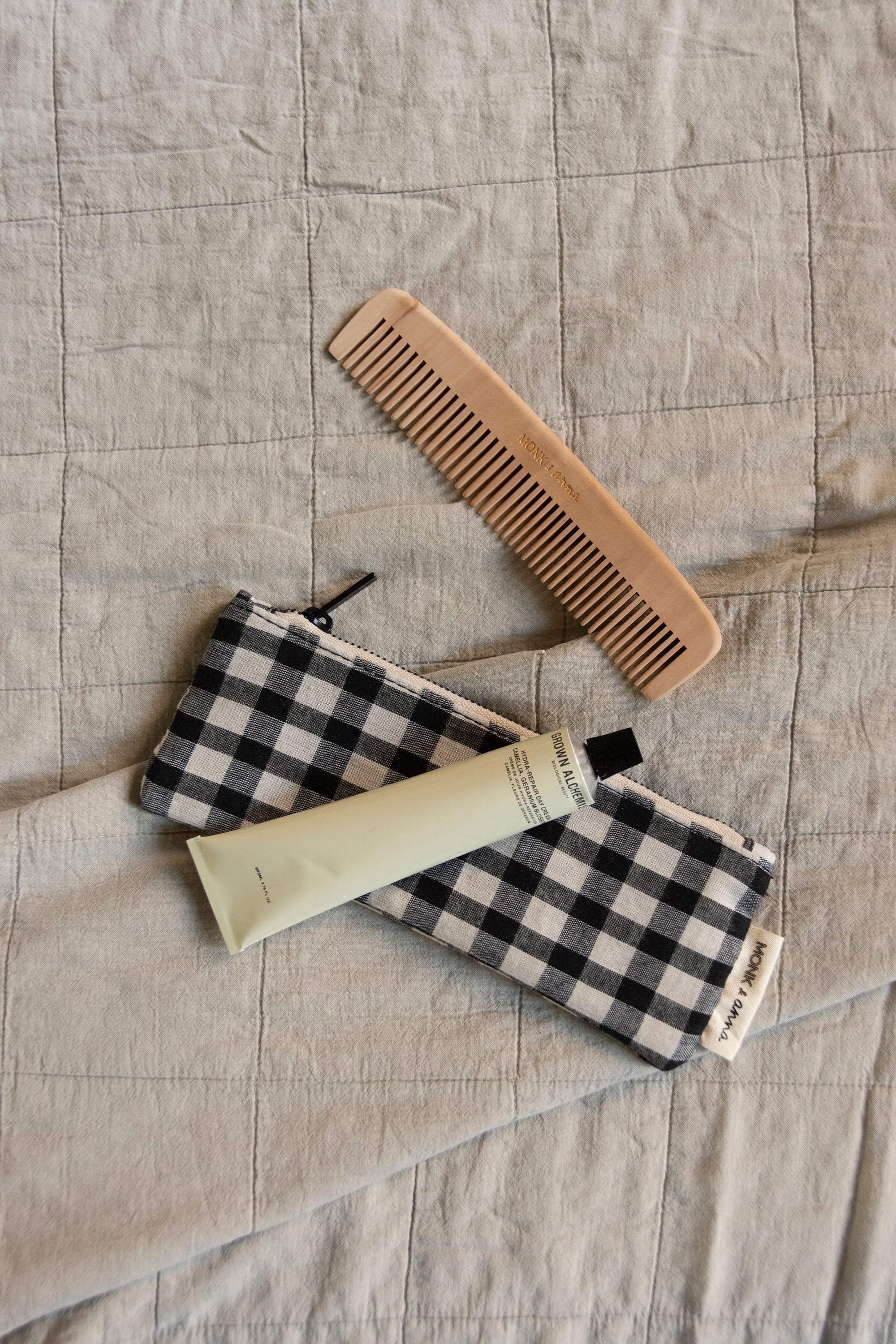 Monk & Anna - Make up pouch, check
