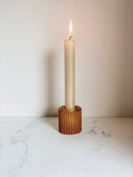Bloom Mondays, glazen kandelaar inclusief kaars, nougat/pistache