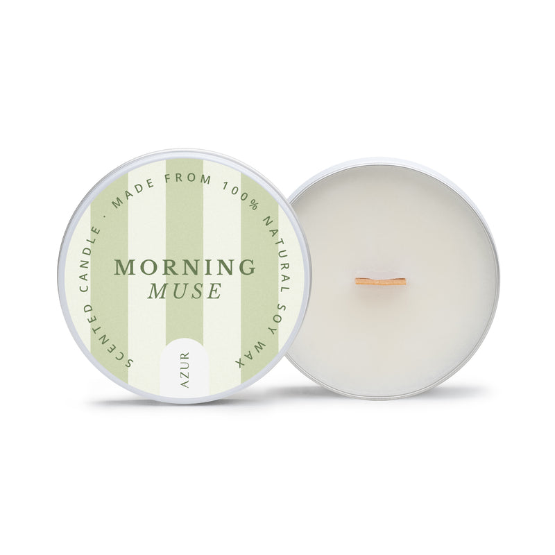 Azur Morning Muse natuurlijke geurkaars van sojawas in blikje van 75 ml met houten lont